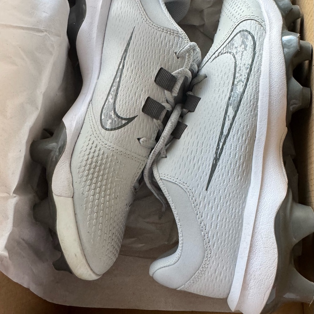 Nike Hyperdiamond 4 Pro MCS - Pure Platinum and Wolf Grey